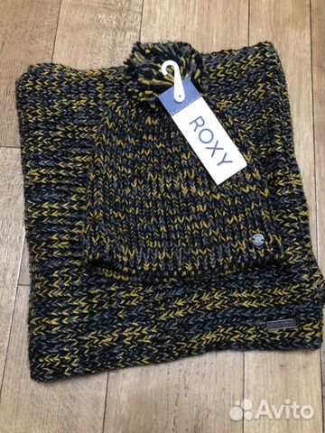 Новый комплект Снуд и шапка roxy Новый комплект Снуд и шапка roxy