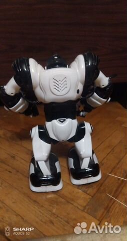 Robosapien wowwee (робот на пульте управления)