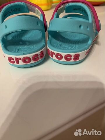Сандалии crocs