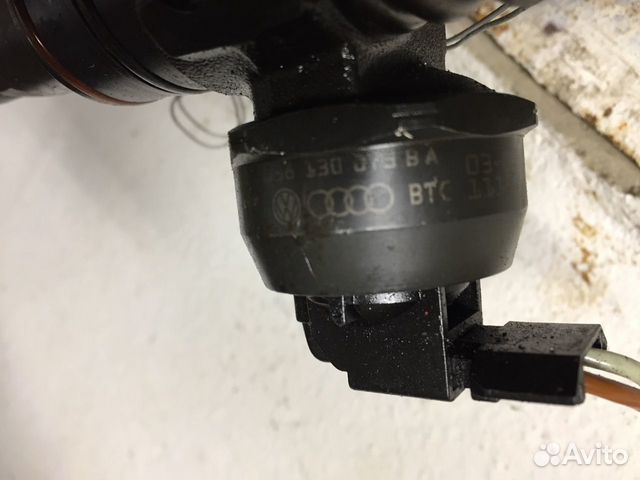 Насос форсунка 1.9TDi 038130073BA Audi VW