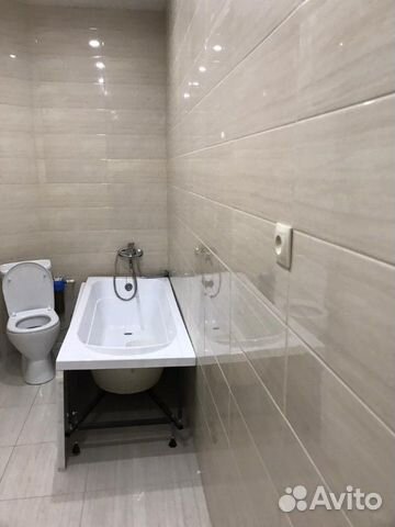 2-к квартира, 70 м², 1/4 эт. 2-к квартира, 70 м², 1/4 эт.