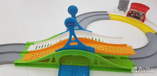 Игрушка на п/у Chicco трек