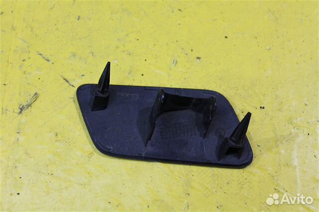 Крышка форсунки омывателя фар передняя левая Audi