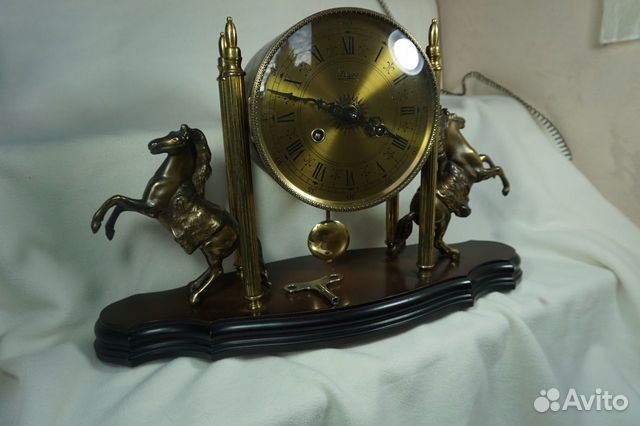 Часы настольные,каминные