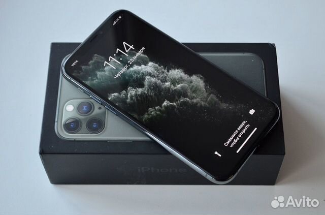 Как новый, Apple iPhone 11 Pro 64Gb Green Ростест