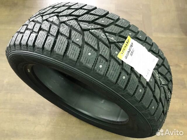 Новые Dunlop ice 02 225 50 17 R17 97T XL