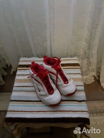 Кроссовки