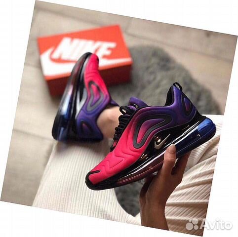 Кроссовки Nike Air Max 720 Кроссовки Nike Air Max 720