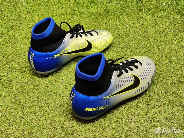 Новые детские футбольные бутсы Nike 35 размер Новые детские футбольные бутсы Nike 35 размер