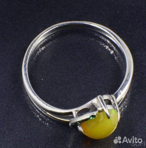 Серебряное кольцо с опалом и фианитом натуральным