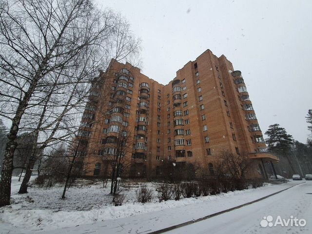 2-к квартира, 52 м², 3/10 эт.