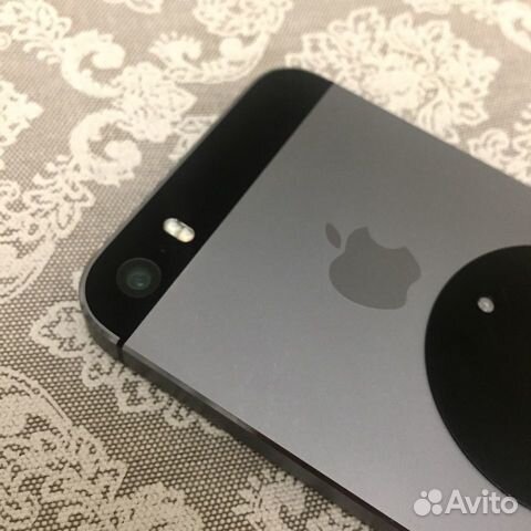 Телефон iPhone 5s (16гб) Телефон iPhone 5s (16гб)