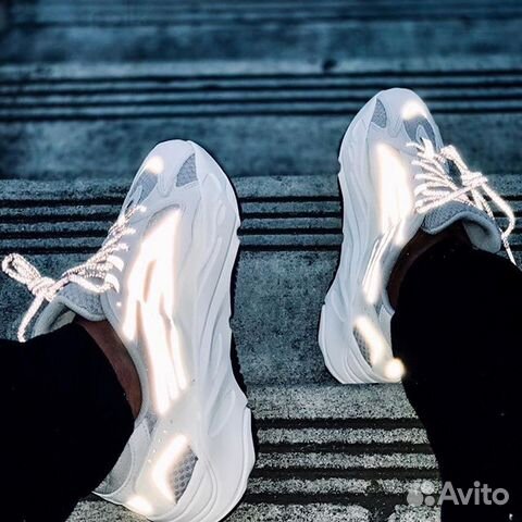 Adidas Yeezy Boost 700 Adidas Yeezy Boost 700