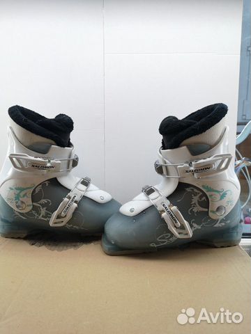 Детские горнолыжные ботинки Salomon для девочки