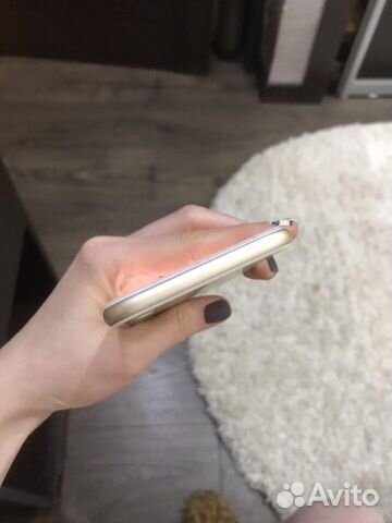 Телефон iPhone
