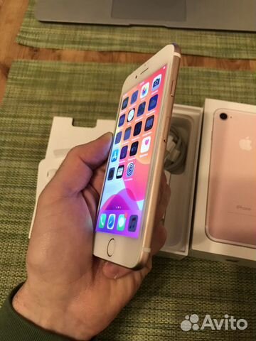 iPhone 7, 32GB, Rose Gold iPhone 7, 32GB, Rose Gold