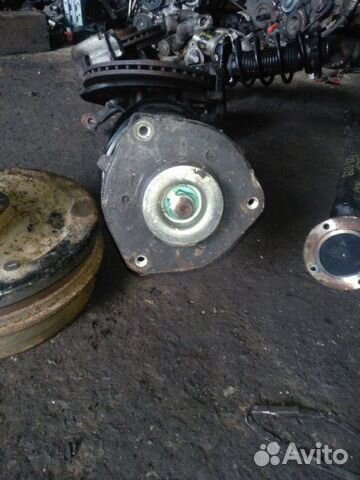 Стойка передняя левая Volkswagen Golf5 1K1 Стойка передняя левая Volkswagen Golf5 1K1