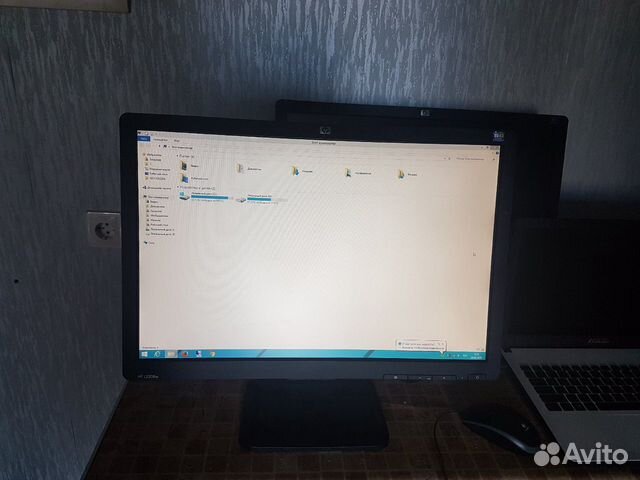 Монитор 22 дюйма HP L2208W, экран в отл. состоянии