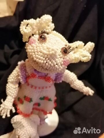 Шарнирная кукла из бисера