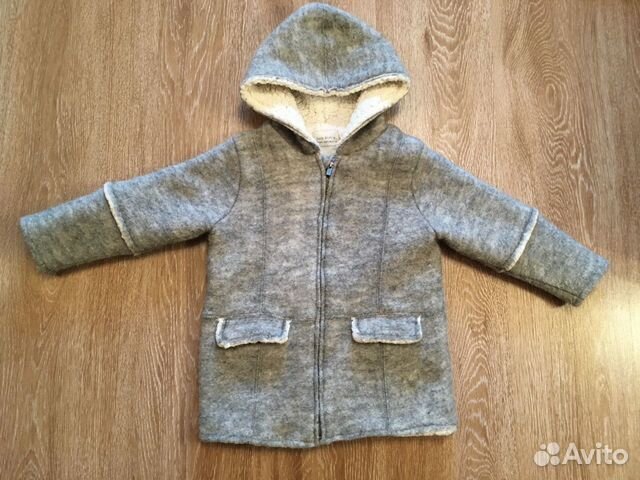 Пальто для девочки Zara, 5 лет