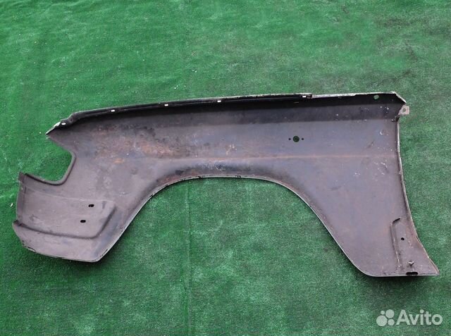 Крыло переднее правое Волга газ 31