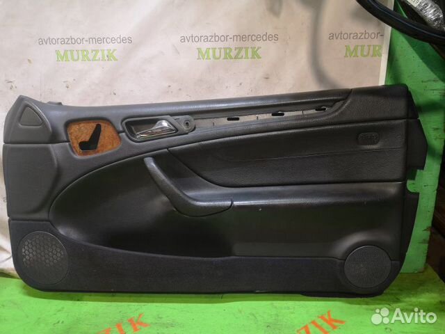 Обшивка двери правая Mercedes Clk-Class W208 Обшивка двери правая Mercedes Clk-Class W208