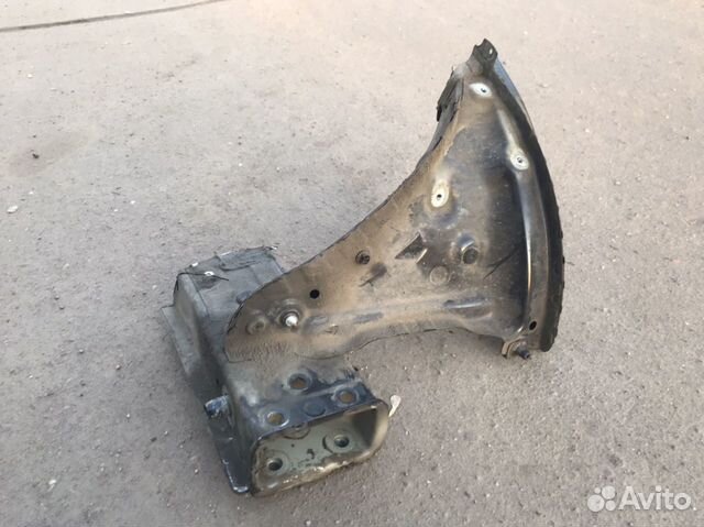 Передняя часть лонжерона BMW F01