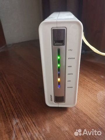 Qnap ts-110 NAS (сетевое хранилище)
