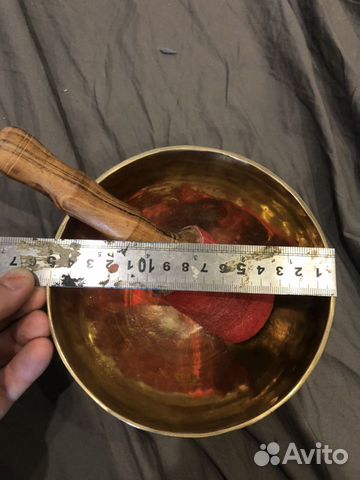 Поющая чаша купленная на севере Индии