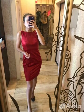 Коктельное атласное платье Коктельное атласное платье
