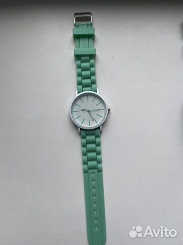 Часы унисекс разные