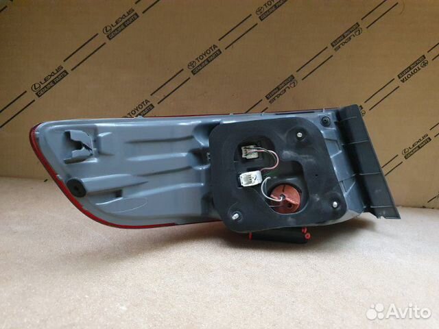 Фонарь правый Kia Rio 3