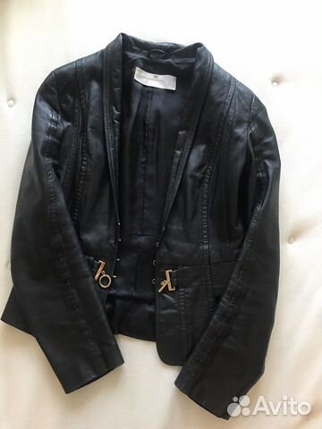 Куртка кожаная Elisabetta Franchi, размер S Куртка кожаная Elisabetta Franchi, размер S