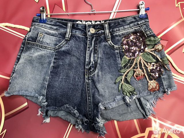 Стильные шорты с высокой посадкой S Стильные шорты с высокой посадкой S