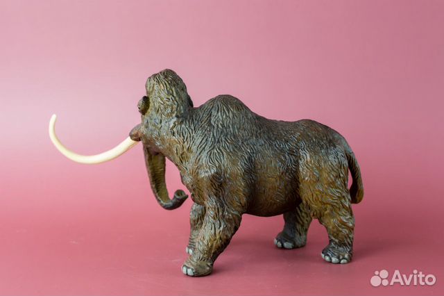 Фигурка Мамонт большой с бивнями слон животное
