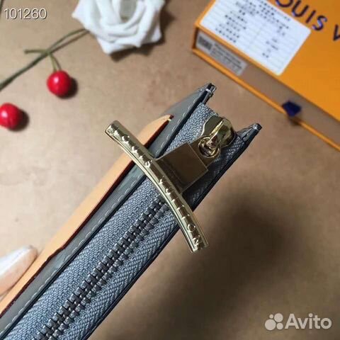 Кошелёк Louis Vuitton Кошелёк Louis Vuitton