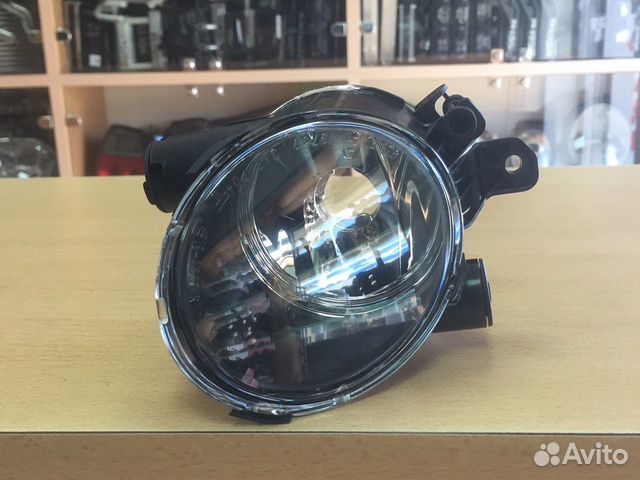 Фара противотуманная Вольво S80, V70, XC70