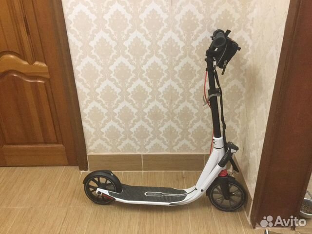Продаю самокат Oxelo town9 белый Продаю самокат Oxelo town9 белый