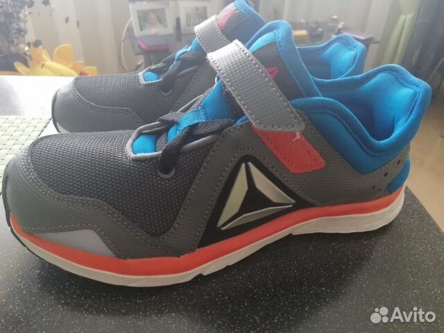 Новые кроссовки Reebok для детей 34 размер Новые кроссовки Reebok для детей 34 размер