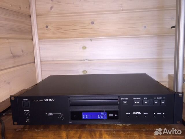 CD, MP3 плеер Tascam CD-200 (новый), 220 вольт CD, MP3 плеер Tascam CD-200 (новый), 220 вольт
