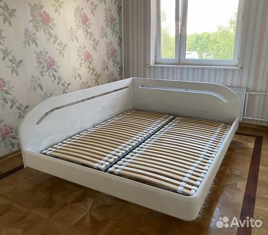 Кровать Кровать