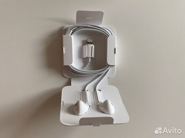 Новые Наушники Apple EarPods Lightning Новые Наушники Apple EarPods Lightning