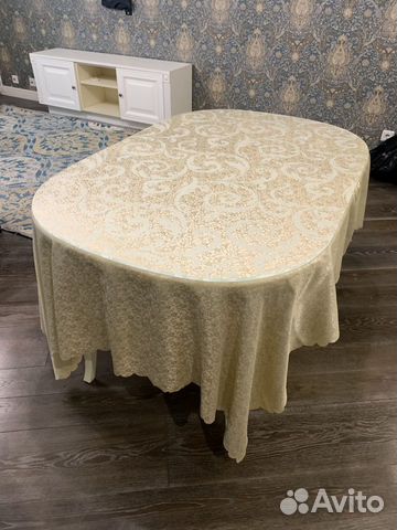 Стол кухонный раздвижной и 4 стула б/у Стол кухонный раздвижной и 4 стула б/у