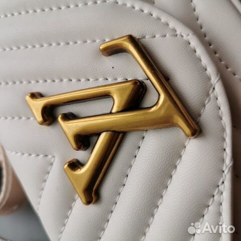 Белая женская сумка Louis Vuitton Белая женская сумка Louis Vuitton