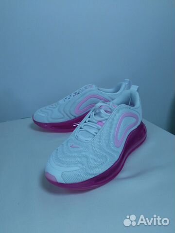 Кроссовки женские Nike Air Max 720 Кроссовки женские Nike Air Max 720