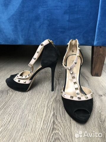 Босоножки Valentino (оригинал) Босоножки Valentino (оригинал)