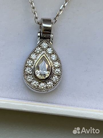 Золотое колье с бриллиантами