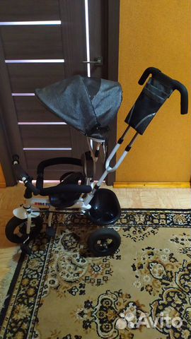 Детский трехколесный велосипед Детский трехколесный велосипед