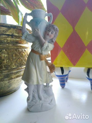 Статуэтка антикварная