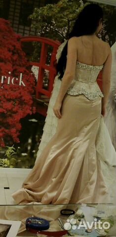 Шикарное вечернее платье от Шерри Хилл